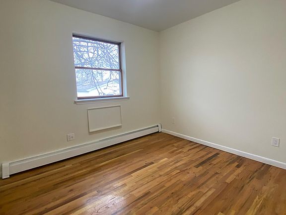 4th image of 1861 Obrien Ave #2