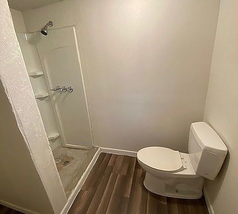 3rd image of 1534 SW 18th St