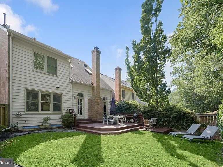 12121 Gatewater Dr — Photo 36