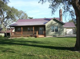 10621 SW Burlingame Rd, Wakarusa, KS 66546