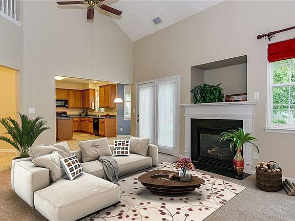 4th image of 3 Croft Ct