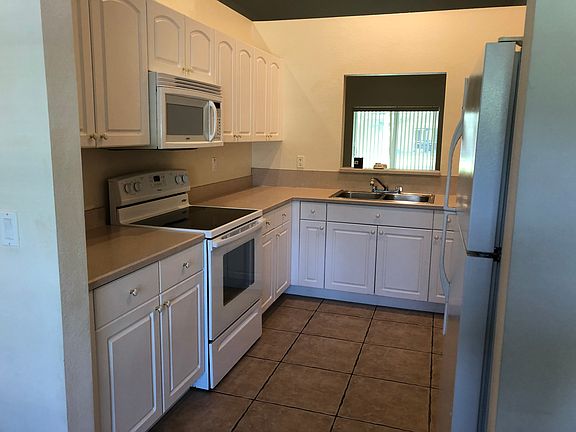 2nd image of 1406 SE 24th Ave