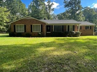 1738 Charles Raper Jonas Hwy, Mount Holly, NC 28120