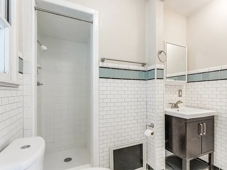 11504 Oakwood Dr — Photo 18