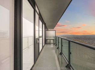 95 Oneida Cres #2005, Richmond Hill, ON