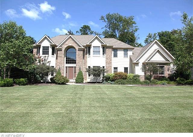 1st image of 5567 Hollythorn Dr