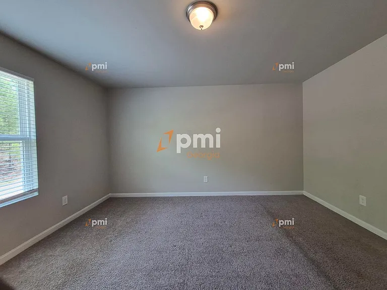 255 Hawthorn Trl — Photo 9