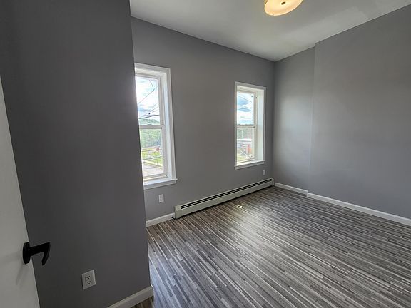 5th image of 500 Broadway #2