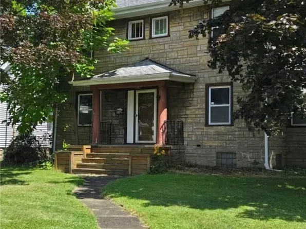 405 Oak Knoll Ave SE, Warren, OH 44483