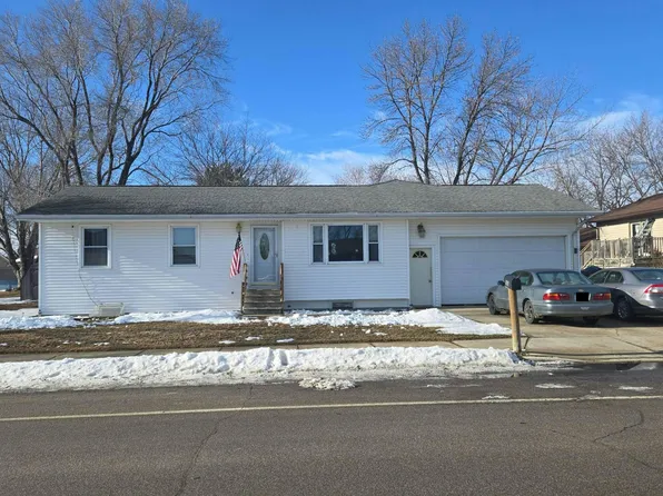 502 Jewett St, Marshall, MN 56258