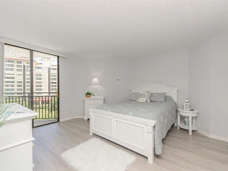 690 Island Way #507 — Photo 15