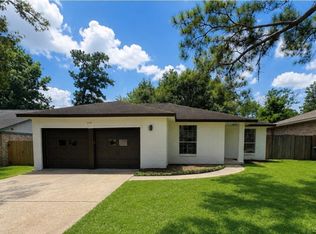 229 Oxford Dr, Conroe, TX 77303
