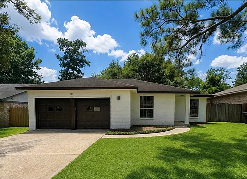 229 Oxford Dr Photo 1 229 Oxford Dr Photo 1