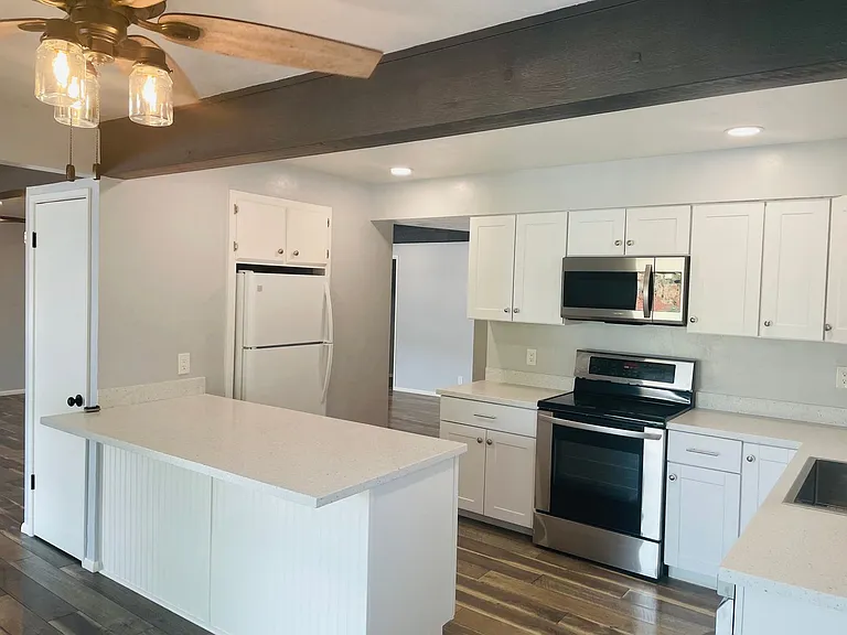 660 Jordan Rd — Photo 8