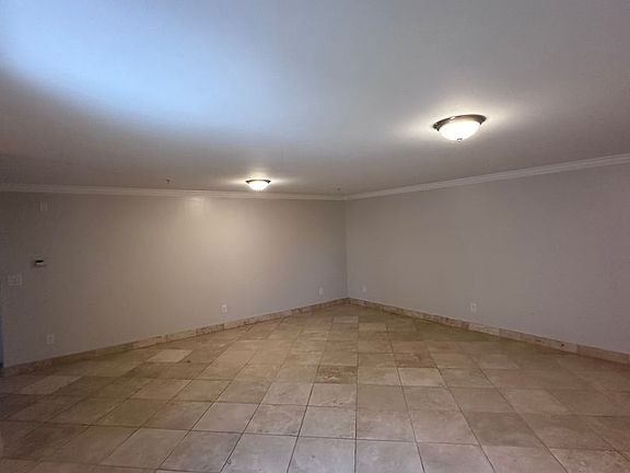 4th image of 261 El Dorado St #205