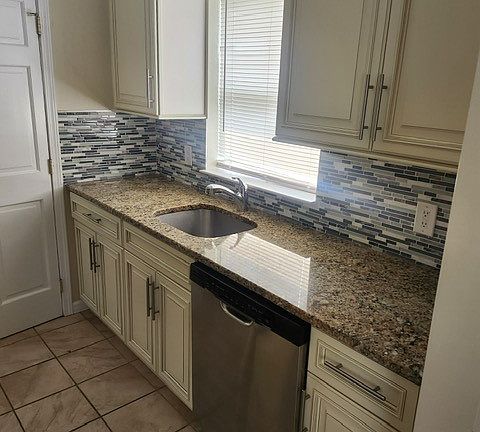 4th image of 3 Timberwolf Rd #27e3bc4f9