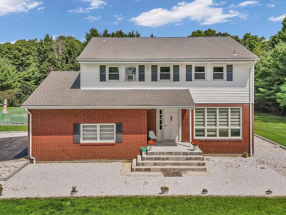 1st image of 6 Kuchler Dr