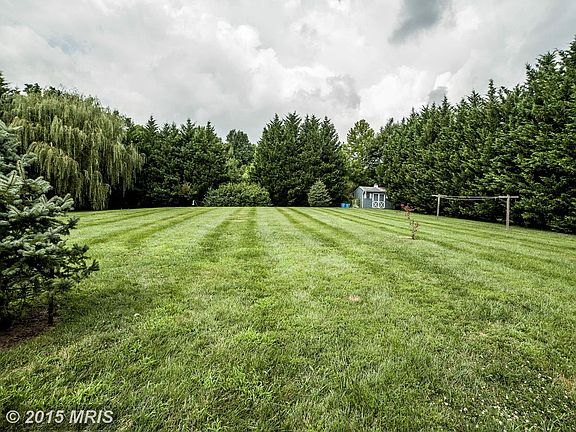 4th image of 233 Three Creeks Dr