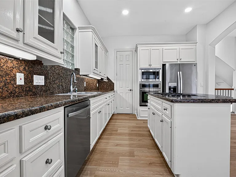 5410 Rose St — Photo 20