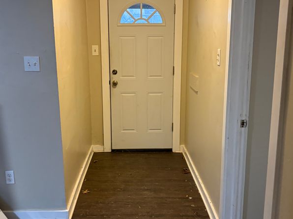 525 Mountain Ave APT 2