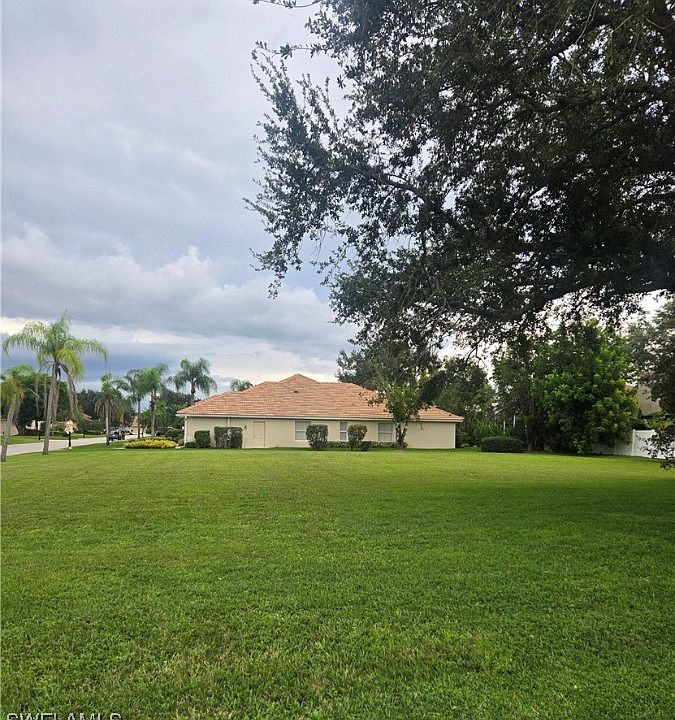 2nd image of 11671 Spoonbill Ln