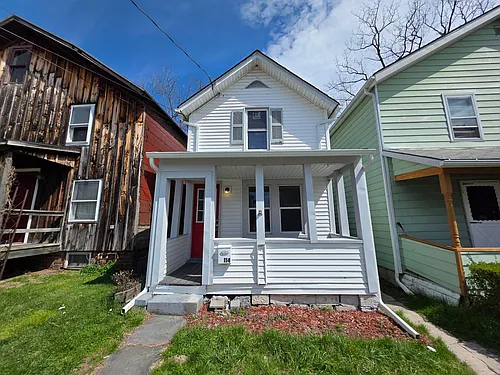 114 Main St Photo 1