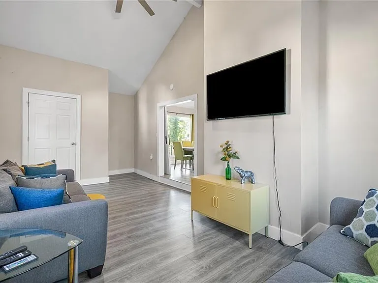 494 Plainville Dr SW — Photo 8