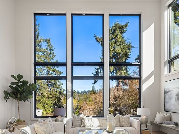 3rd image of 2426 80th Avenue NE