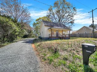 27 Selma Dr, Mooresville, NC 28115