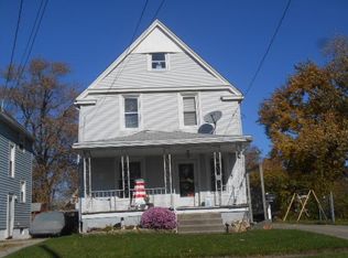 912 W 11th St, Lorain, OH