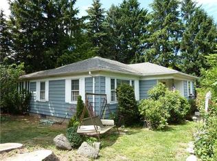 70 Woodale Dr, Greece, NY 14616