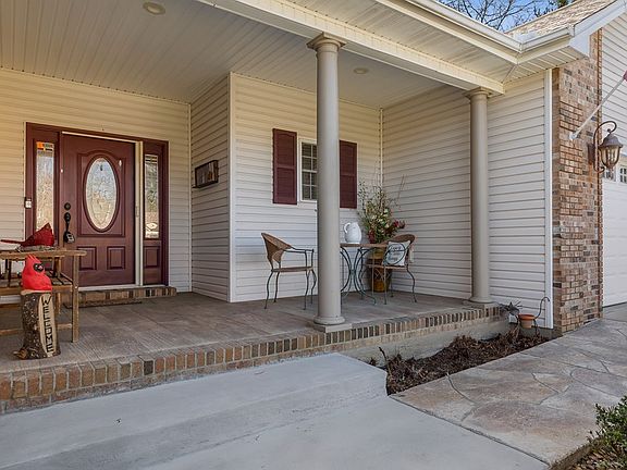 2nd image of 36 Holly Ln