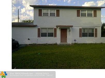5th image of 5321 NW 12th Ct