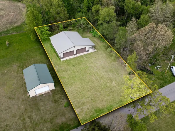5219 E Quiet Water Ct, Monon, IN 47959