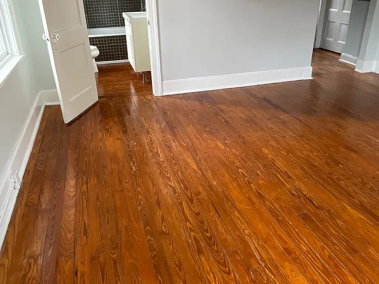 122 E Jones St #2 — Photo 4
