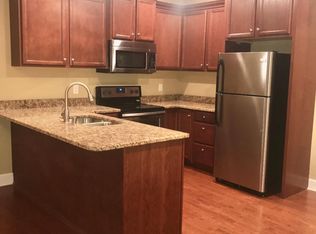927 College St #H1, Bowling Green, KY 42101