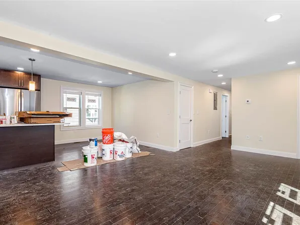 70 Stanley Ave, Medford, MA