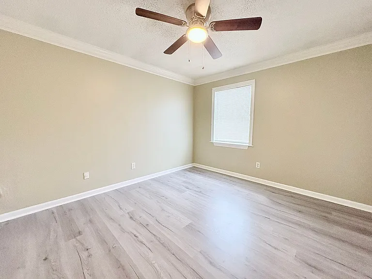 217 Ryder Dr — Photo 10