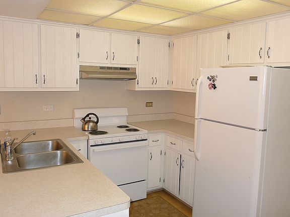 3rd image of 9933 Shady Ln #2W