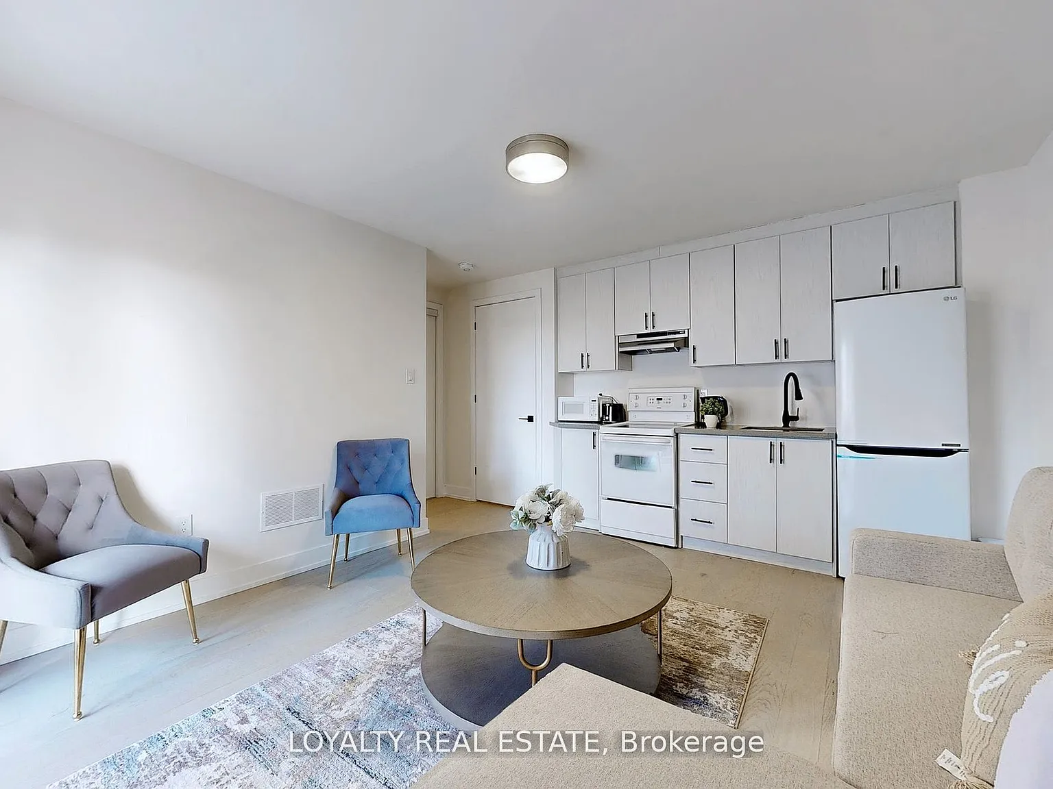 2 bed, $2,450 — Photo 3