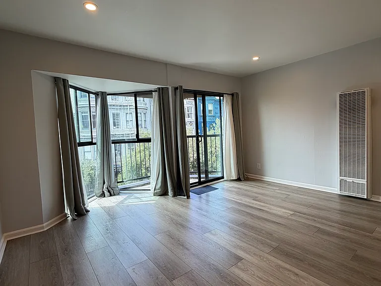 1817 California St #208 — Photo 9