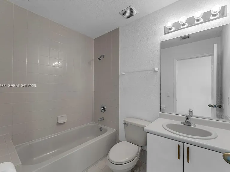 2712 SE 15th Pl #148 — Photo 20
