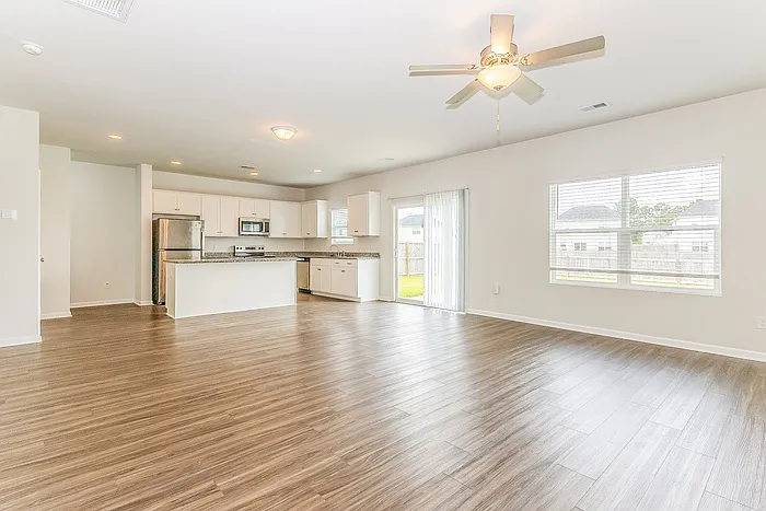 256 Clydesdale Cir — Photo 7