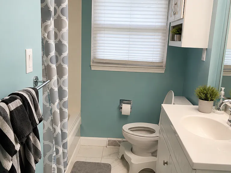 4969 Hudson Dr — Photo 1