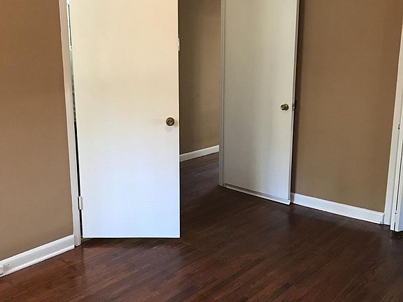 4th image of 2 Roane Cir
