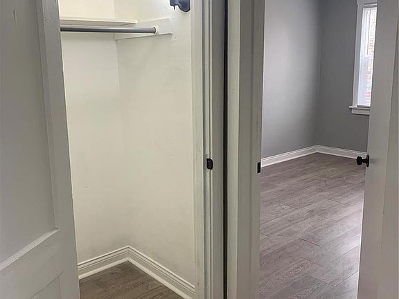 4th image of 3243 Royalton Ave
