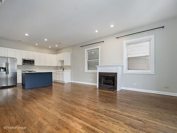3rd image of 459 N Green St Unit 2S