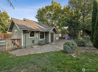 1921 Division St, Enumclaw, WA 98022