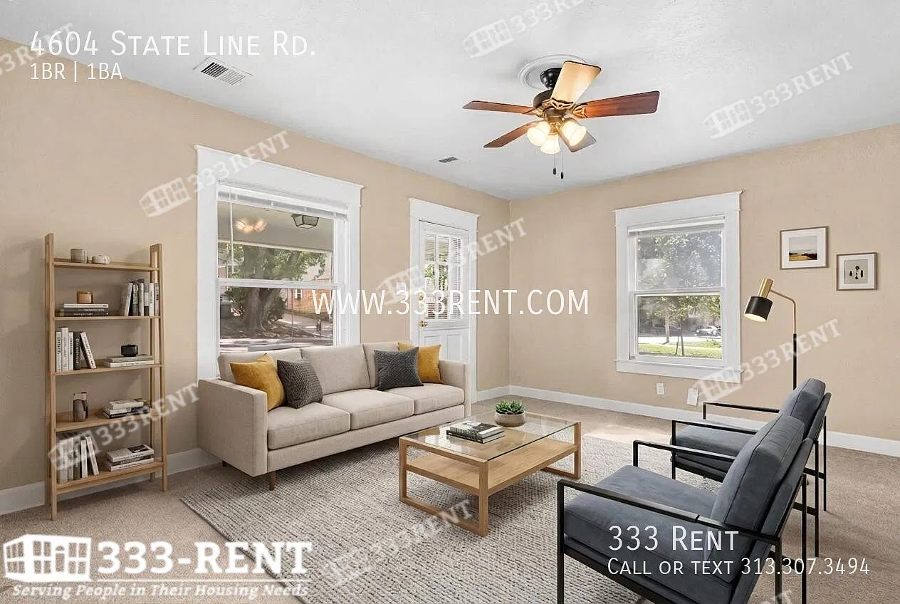 Delightful Home With Curb Appeal Close To Westport, The Plaza And UMKC! — Photo 2