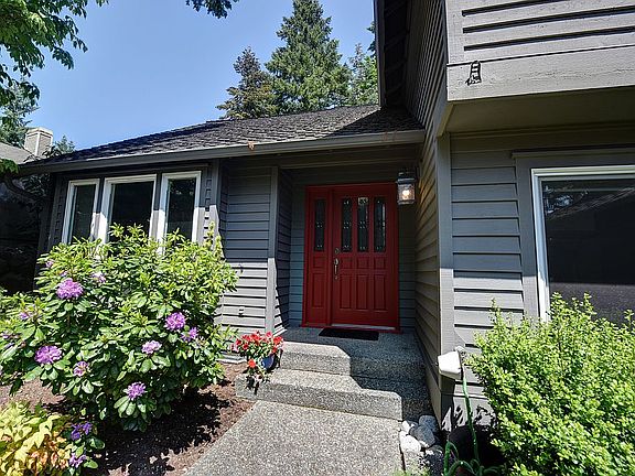 2nd image of 23918 SE 42nd Ct